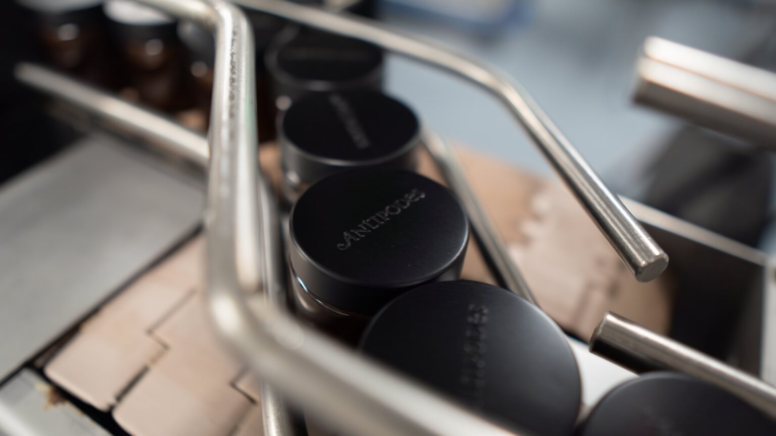 skincare-manufacturing-capping-line